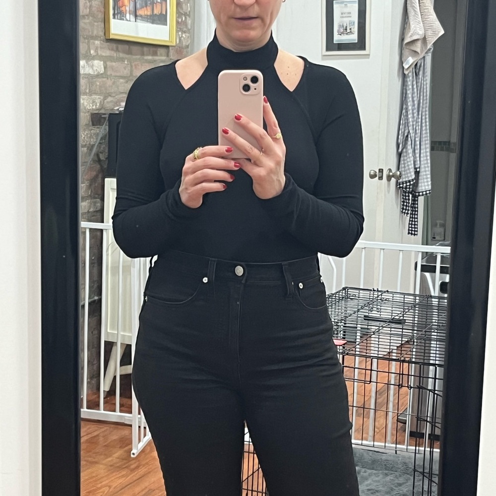 Chic Black Turtleneck Top - Paige